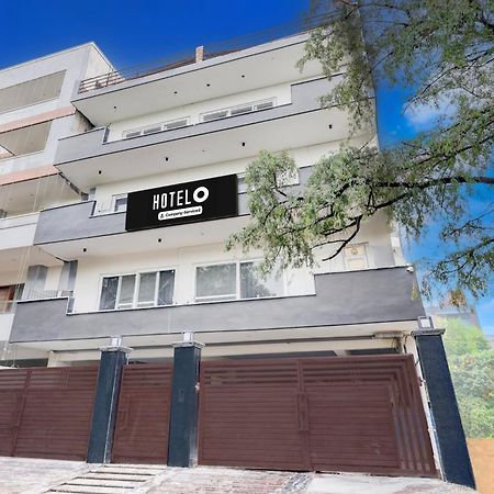 Super Hotel O Sector 43 Gurgaon Eksteriør bilde