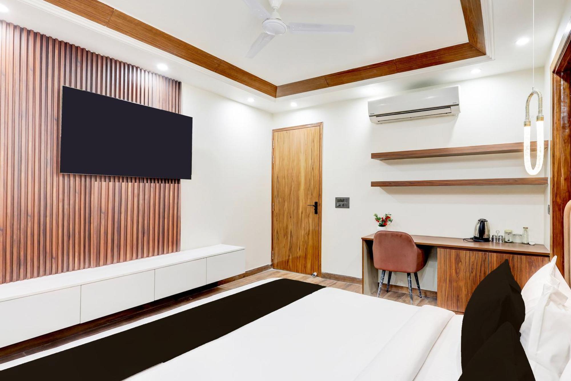 Super Hotel O Sector 43 Gurgaon Eksteriør bilde