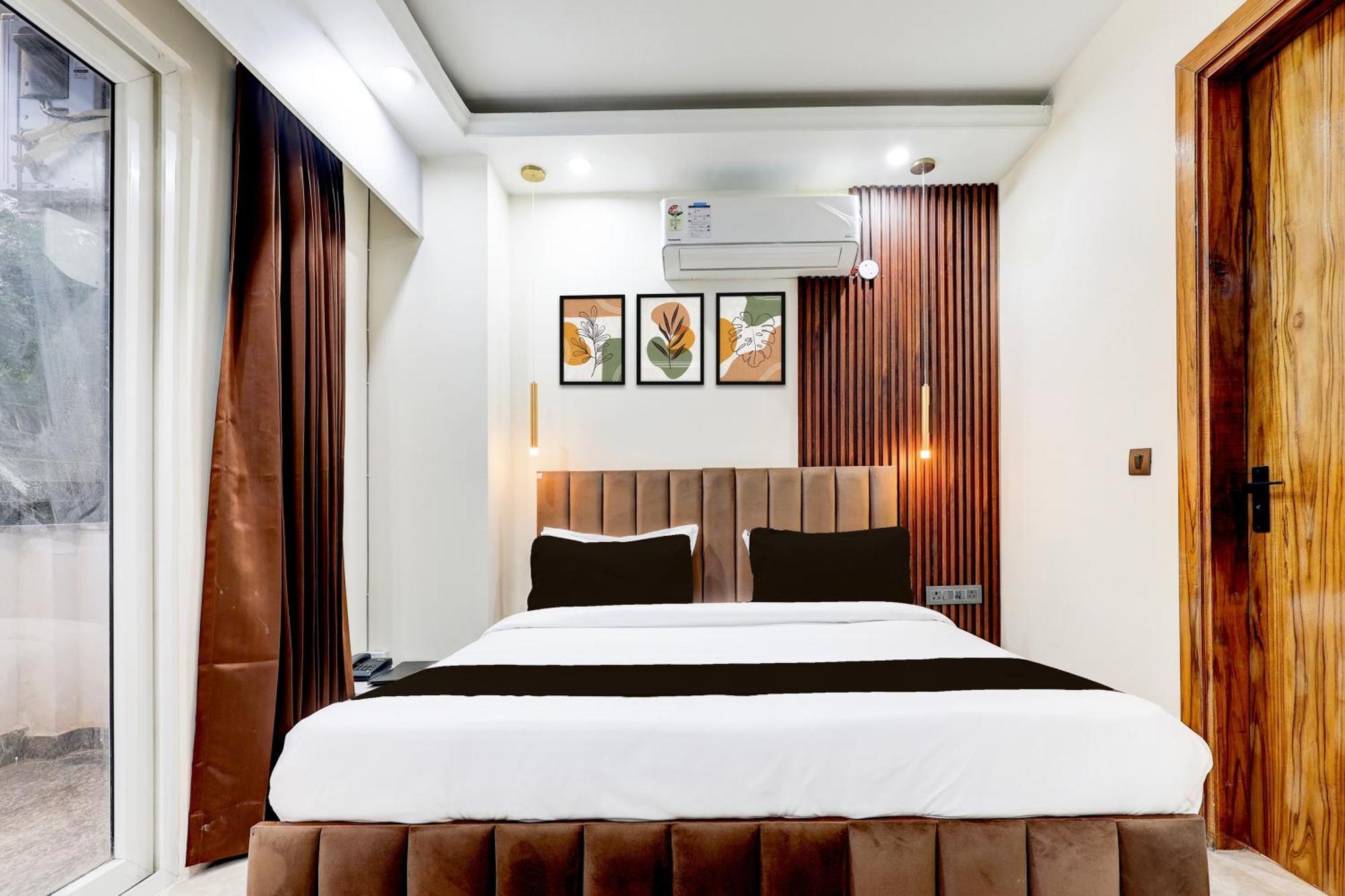 Super Hotel O Sector 43 Gurgaon Eksteriør bilde